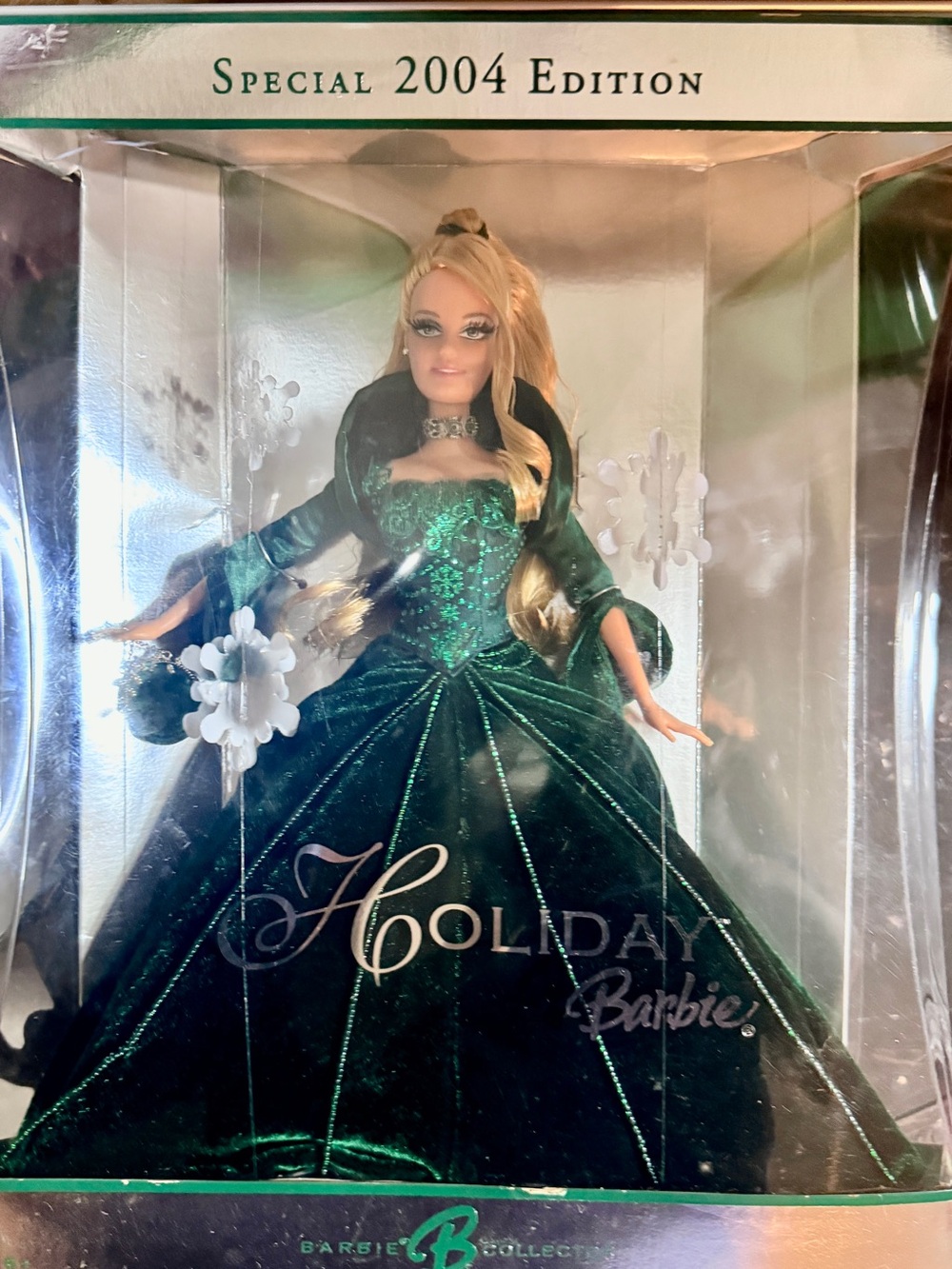Barbie Holiday 2004 Emerald Green Velvet Gown Collector Doll